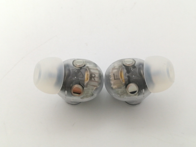 【中古】beats by dr.dre Beats Studio Buds + MQLK3PA/A [トランスペアレント]【大阪堂島】保証期間１ヶ月【ランクA】_1