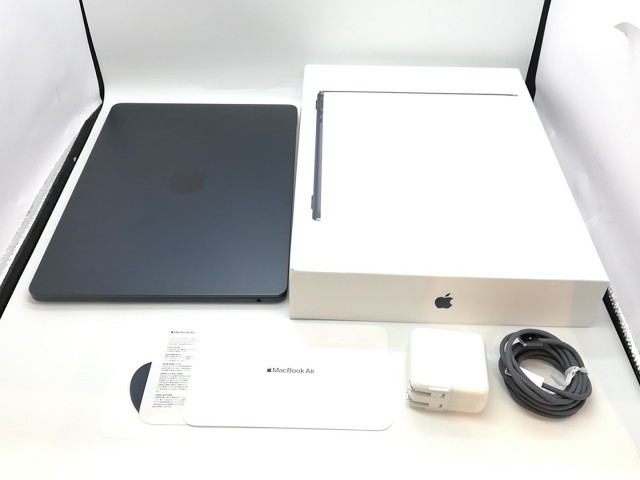 【中古】Apple MacBook Air 13インチ M2(CPU:8C/GPU:8C) 8GB/256GB ミッドナイト MLY33J/A (M2・2022)【立川フロム中武】保証期間１ヶ月