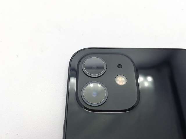 【中古】Apple docomo 【SIMロック解除済み】 iPhone 12 128GB ブラック MGHU3J/A【立川フロム中武】保証期間１ヶ月【ランクB】_6