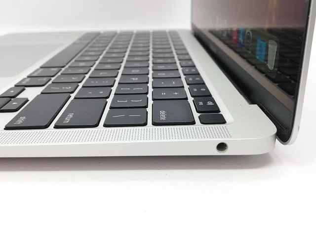 中古】Apple MacBook Air 13インチ CTO (Early 2020) シルバー Core i3