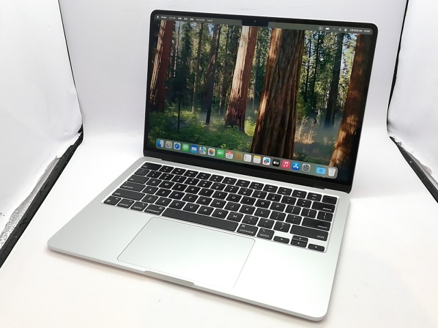【中古】Apple MacBook Air 13インチ CTO (M2,2022) シルバー M2(CPU:8C/GPU:8C)/8G/256G/35W AC(USB-Cx2)【立川フロム中武】保証期間１ヶ月【ランクA】
