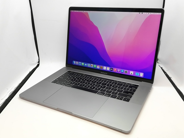 中古】Apple MacBook Pro 15インチ CTO (Late 2016) シルバー Core i7