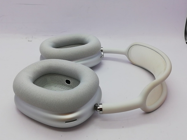 中古】Apple AirPods Max（2020/Lightning） シルバー MGYJ3J/A