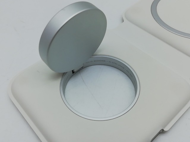 【中古】Apple MagSafeデュアル充電パッド MHXF3AM/A【立川フロム中武】保証期間１週間の通販は