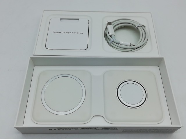 【中古】Apple MagSafeデュアル充電パッド MHXF3AM/A【立川フロム中武】保証期間１週間の通販は