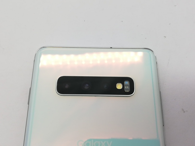 【中古】SAMSUNG au 【SIMロック解除済み】 Galaxy S10+ SCV42 プリズム ホワイト【立川フロム中武】保証期間１ヶ月【ランクA】_6