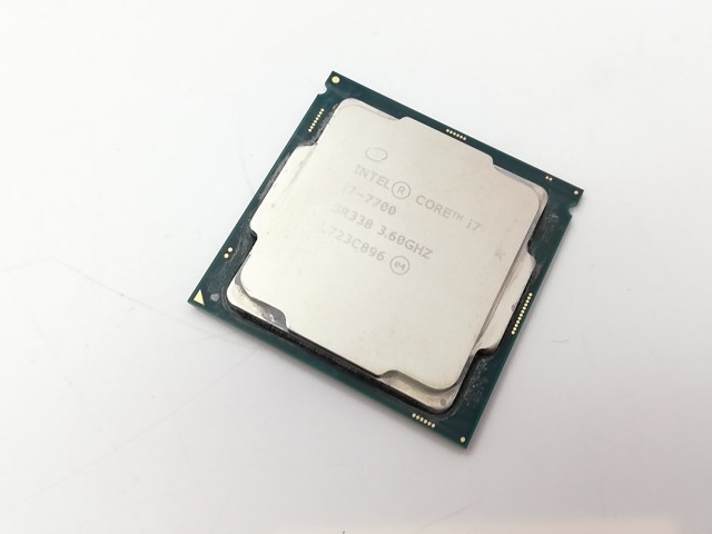 【中古】Intel Core i7-7700 (3.6GHz/TB:4.2GHz) bulk LGA1151/4C/8T/L3 8M/HD630/TDP65W【立川フロム中武】保証期間１週間