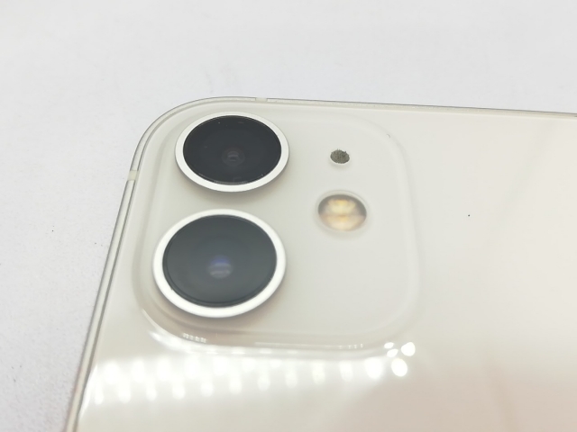 中古】Apple au 【SIMロック解除済み】 iPhone 12 mini 64GB ホワイト