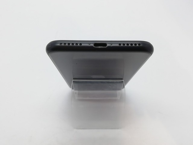 中古】Apple au 【SIMロック解除済み】 iPhone SE（第2世代