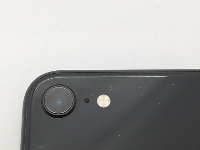 中古】Apple au 【SIMロック解除済み】 iPhone SE（第2世代