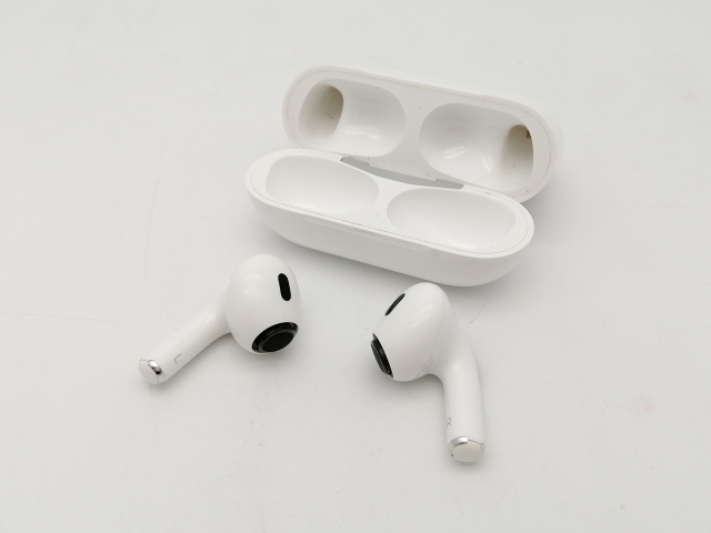 中古】Apple AirPods Pro 第2世代（2022/Lightning） MQD83J/A【EC