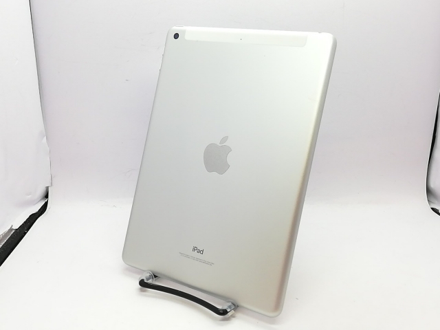 【中古】Apple au 【SIMロック解除済み】 iPad（第6世代/2018） 32GB シルバー MR6P2J/A【立川フロム中武】保証期間１ヶ月【ランクC】