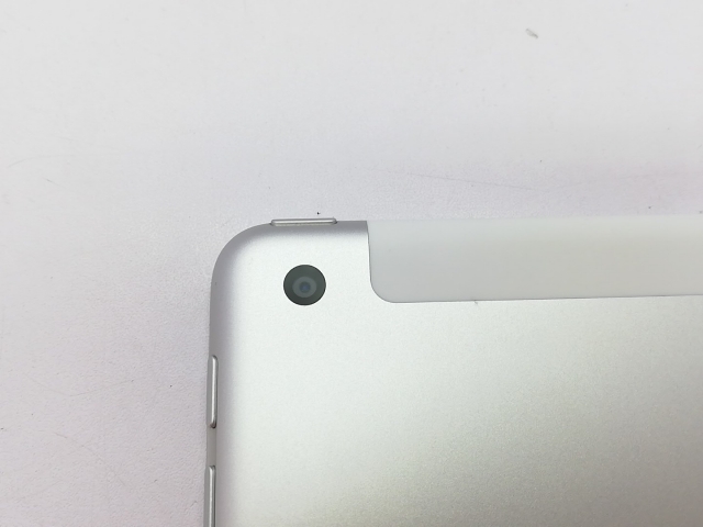 【中古】Apple au 【SIMロック解除済み】 iPad（第6世代/2018） 32GB シルバー MR6P2J/A【立川フロム中武】保証期間１ヶ月【ランクC】_6