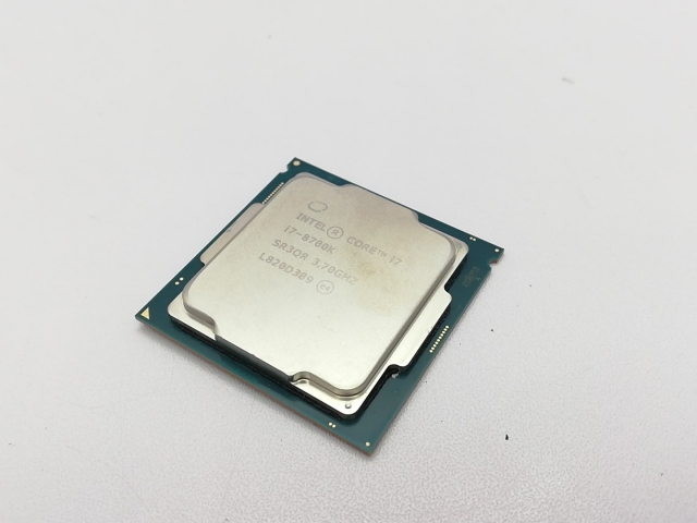 【中古】Intel Core i7-8700K (3.7GHz/TB:4.7GHz) bulk LGA1151/6C/12T/L3 12M/UHD630/TDP95W【立川フロム中武】保証期間１週間