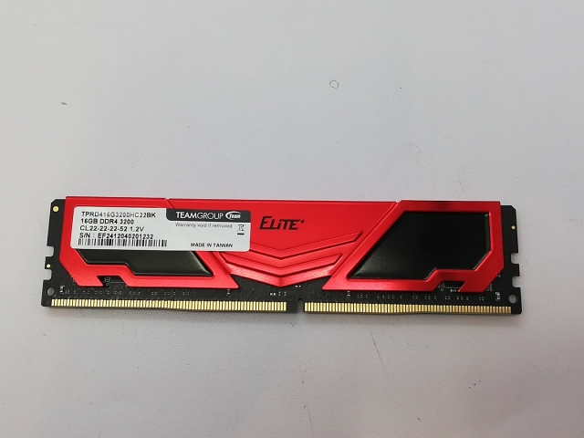 【中古】DDR4 16GB PC4-25600(DDR4-3200)【デスクトップPC用】【立川フロム中武】保証期間１週間