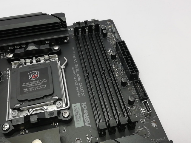 【使用期間1ヶ月未満】ASRock X870 Riptide Wi-Fi【中古】 使用期間1ヶ月未満】ASRock X870 Riptide Wi-Fi【中古】 Amazon
