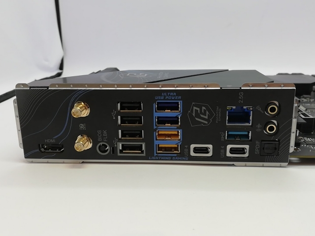 【使用期間1ヶ月未満】ASRock X870 Riptide Wi-Fi【中古】 ASRock X870 RIPTIDE WIFI AM5 AMD X870 SATA 6Gb/s ATX