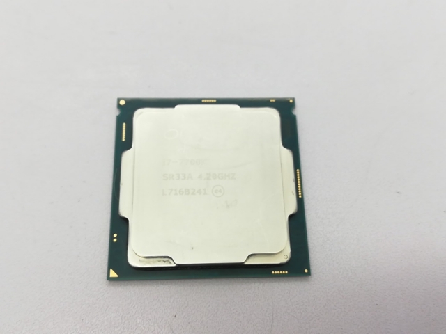 中古】Intel Core i7-7700K (4.2GHz/TB:4.5GHz) bulk LGA1151/4C/8T/L3