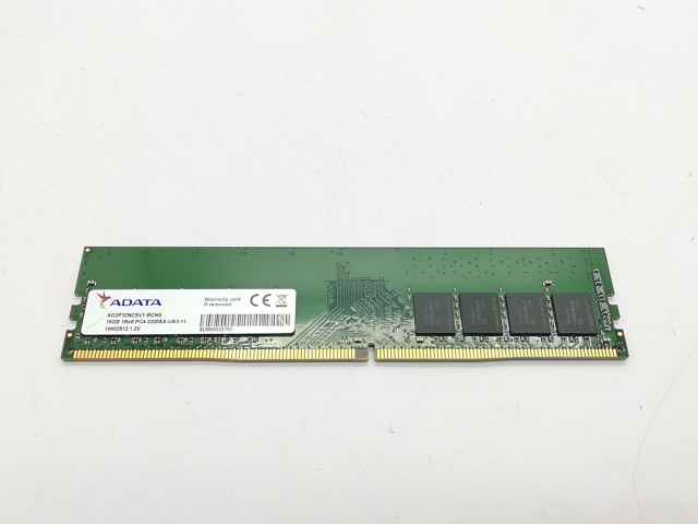 【中古】DDR4 16GB PC4-25600(DDR4-3200)【デスクトップPC用】【立川フロム中武】保証期間１週間