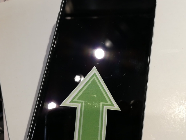 【中古】Apple 海外版 【SIMフリー】 iPhone XR 128GB ホワイト【立川フロム中武】保証期間１ヶ月【ランクB】_7