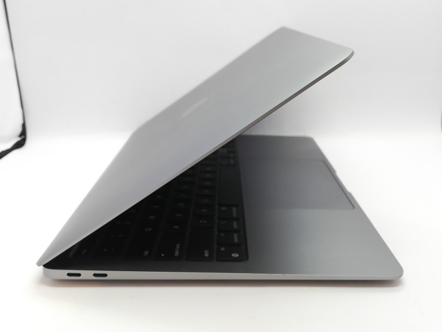 中古】Apple MacBook Air 13インチ CTO (M1・2020) スペース 中古】Apple MacBook Air 13インチ CTO (M1・2020) スペース