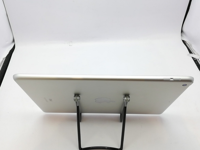 【中古】Apple 【Wi-Fi】 iPad（第9世代/2021） 64GB シルバー MK2L3J/A【立川フロム中武】保証期間１ヶ月【ランクC】_3