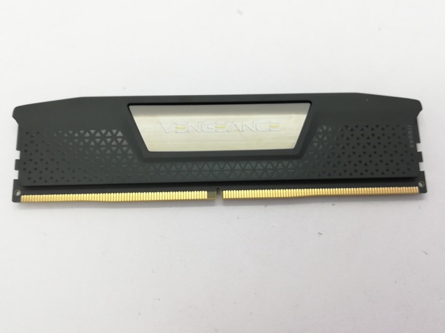 【中古】DDR5 16GB DDR5-6000(PC5-48000)【デスクトップPC用】【立川フロム中武】保証期間１週間