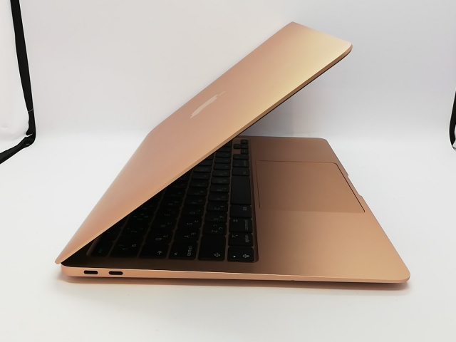 MacBook Air M1 / 13インチ / Mid2020 MacBook Air M1 &frasl; 13インチ &frasl; Mid2020