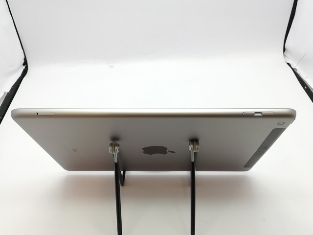 【中古】Apple au 【SIMロック解除済み】 iPad（第6世代/2018） 32GB スペースグレイ MR6N2J/A【ECセンター】保証期間１ヶ月【ランクB】_3