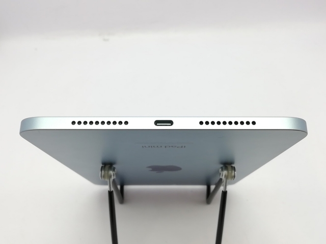 クリスタナ・ロ-ケン直筆サイン入り写真。-【中古】Apple 【Wi-Fi
