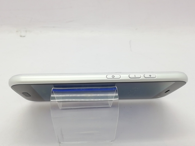 【中古】Fujitsu docomo 【SIMフリー】 らくらくスマートフォン ホワイト 4GB 64GB F-52B【立川フロム中武】保証期間１ヶ月【ランクB】_3