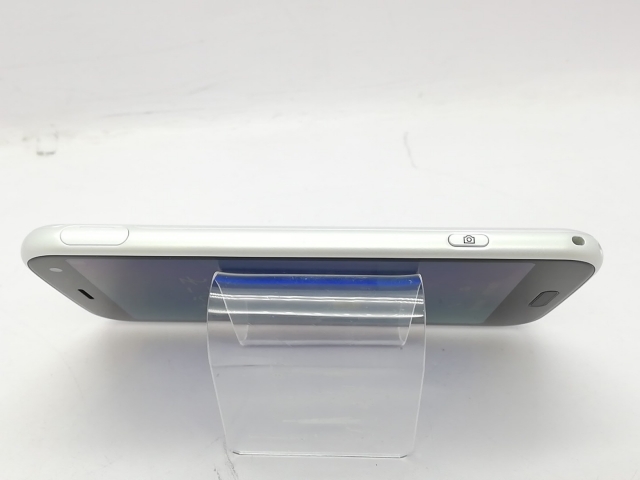 【中古】Fujitsu docomo 【SIMフリー】 らくらくスマートフォン ホワイト 4GB 64GB F-52B【立川フロム中武】保証期間１ヶ月【ランクB】_5