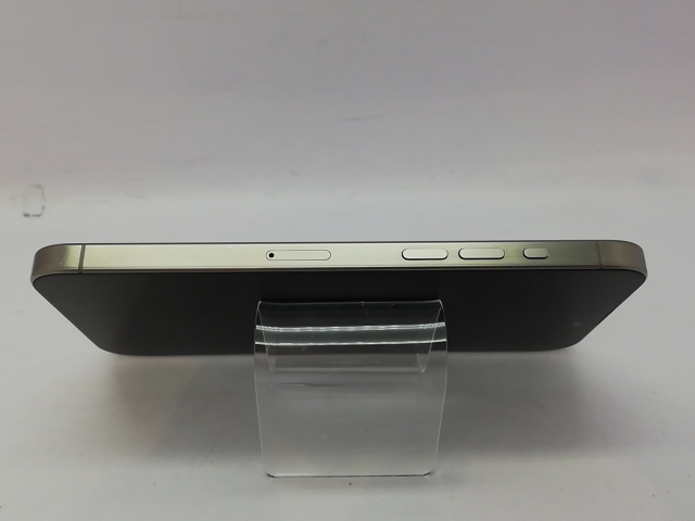 【中古】Apple SoftBank 【SIMフリー】 iPhone 15 Pro Max 256GB ナチュラルチタニウム MU6R3J/A【立川フロム中武】保証期間１ヶ月【ランクA】