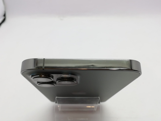 【中古】Apple docomo 【SIMロック解除済み】 iPhone 12 Pro Max 128GB グラファイト MGCU3J/A【立川フロム中武】保証期間１ヶ月【ランクB】_2