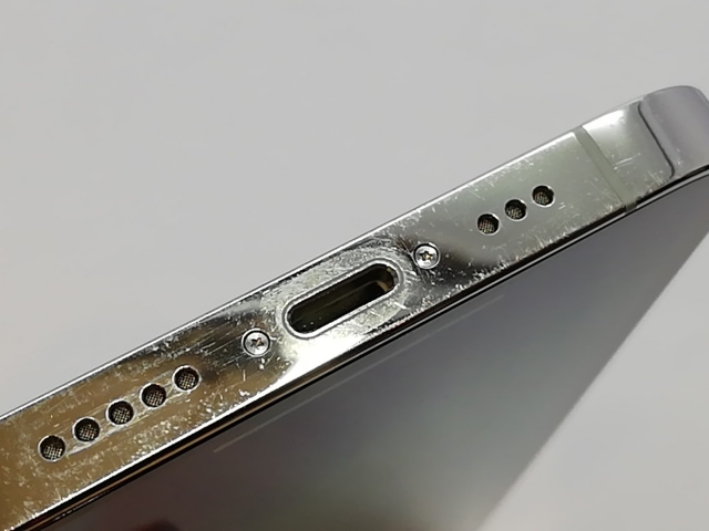 【中古】Apple docomo 【SIMロック解除済み】 iPhone 12 Pro 256GB シルバー MGMA3J/A【立川フロム中武】保証期間１ヶ月【ランクB】_8