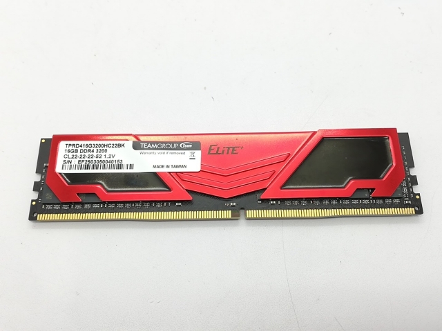 【中古】DDR4 16GB PC4-25600(DDR4-3200)【デスクトップPC用】【立川フロム中武】保証期間１週間