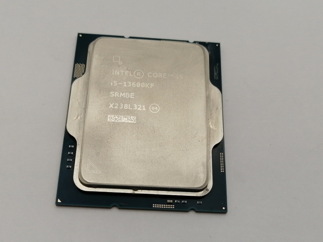 中古】Intel Core i5-13600KF(3.5GHz) Box LGA1700/14C(P:6C/E:8C)/20T/