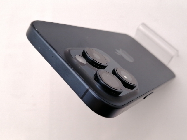 【中古】Apple 国内版 【SIMフリー】 iPhone 15 Pro 256GB ブルーチタニウム MTUG3J/A【新宿東口】保証期間１ヶ月【ランクB】_2