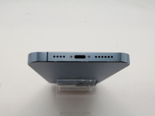 【中古】Apple docomo 【SIMフリー】 iPhone 13 Pro Max 256GB シエラブルー MLJD3J/A【新宿東口】保証期間１ヶ月【ランクB】_4