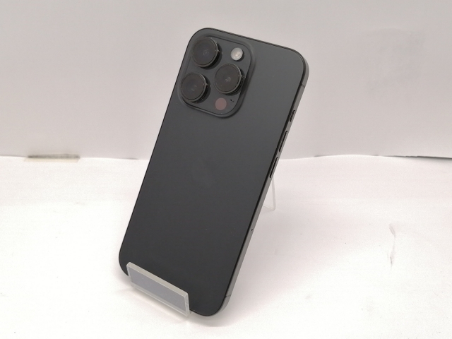 【中古】Apple SoftBank 【SIMフリー】 iPhone 15 Pro 128GB ブラックチタニウム MTU73J/A【新宿東口】保証期間1ヶ月【ランクB】