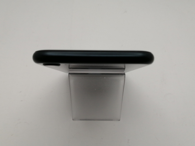 【中古】Apple 楽天モバイル 【SIMフリー】 iPhone SE（第3世代） 128GB ミッドナイト MMYF3J/A【新宿東口】保証期間１ヶ月【ランクB】_2