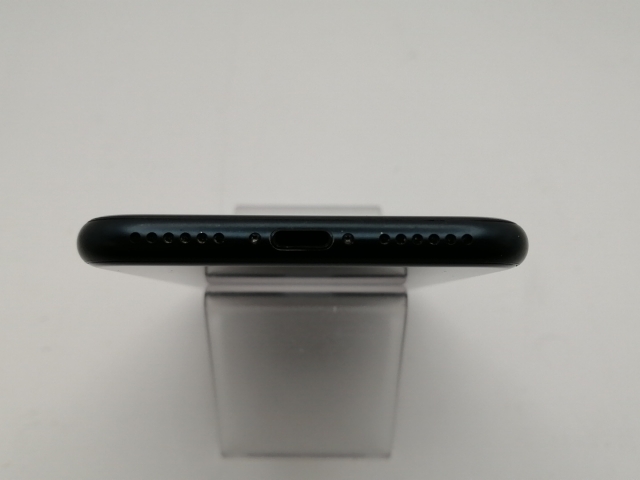 【中古】Apple 楽天モバイル 【SIMフリー】 iPhone SE（第3世代） 128GB ミッドナイト MMYF3J/A【新宿東口】保証期間１ヶ月【ランクB】_4