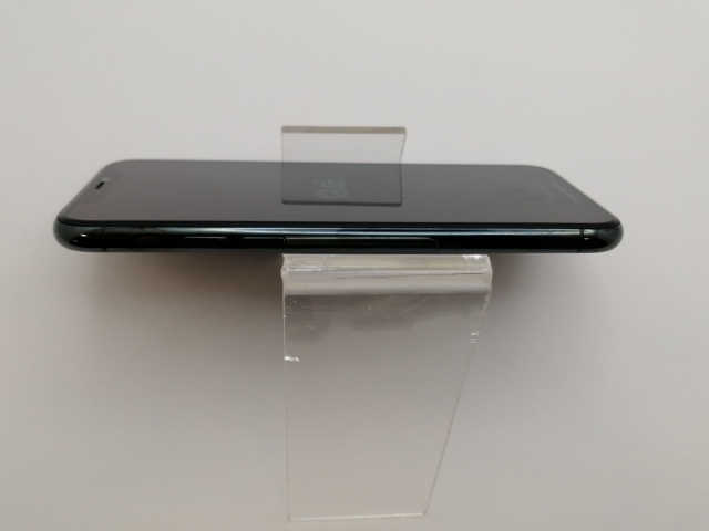 【中古】Apple docomo 【SIMロック解除済み】 iPhone 11 Pro 256GB ミッドナイトグリーン MWCC2J/A【新宿東口】保証期間１ヶ月【ランクC】_3