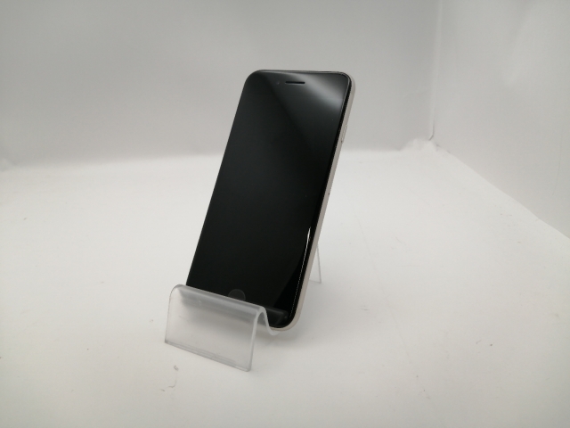 【中古】Apple au 【SIMフリー】 iPhone SE（第3世代） 64GB スターライト MMYD3J/A【新宿東口】保証期間１ヶ月【ランクA】_1