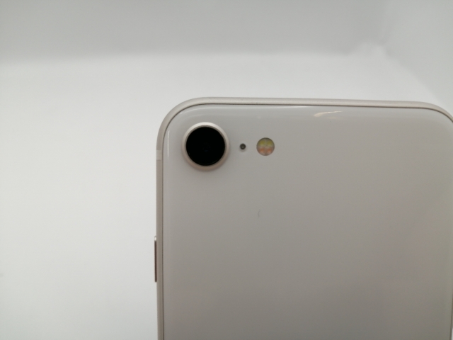 【中古】Apple au 【SIMフリー】 iPhone SE（第3世代） 64GB スターライト MMYD3J/A【新宿東口】保証期間１ヶ月【ランクA】_6