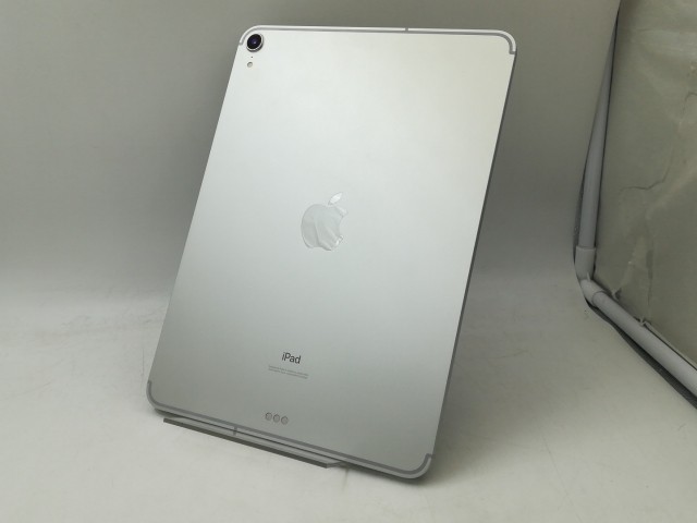 【中古】Apple docomo 【SIMロック解除済み】 iPad Pro 11インチ（第1世代） Cellular 256GB シルバー MU172J/A【大宮東口】保証期間１ヶ月【ランクB】の通販は 32,175円