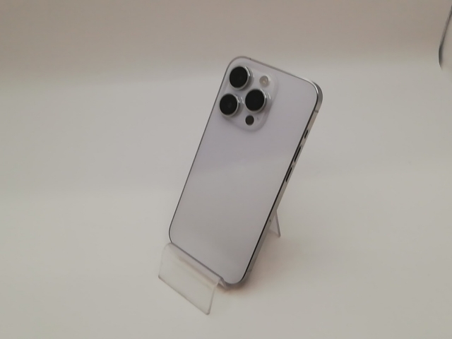 【中古】Apple 国内版 【SIMフリー】 iPhone 14 Pro 256GB シルバー MQ0Y3J/A【新宿東口】保証期間１ヶ月【ランクB】