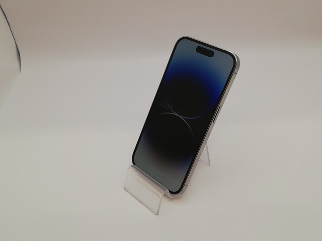 【中古】Apple 国内版 【SIMフリー】 iPhone 14 Pro 256GB シルバー MQ0Y3J/A【新宿東口】保証期間１ヶ月【ランクB】_1