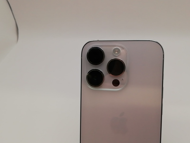 【中古】Apple 国内版 【SIMフリー】 iPhone 14 Pro 256GB シルバー MQ0Y3J/A【新宿東口】保証期間１ヶ月【ランクB】_6