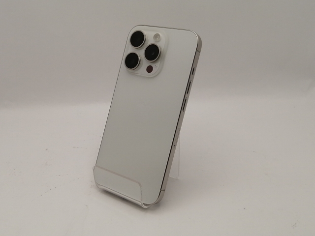 【中古】Apple 国内版 【SIMフリー】 iPhone 15 Pro 256GB ホワイトチタニウム MTUD3J/A【新宿東口】保証期間１ヶ月【ランクC】